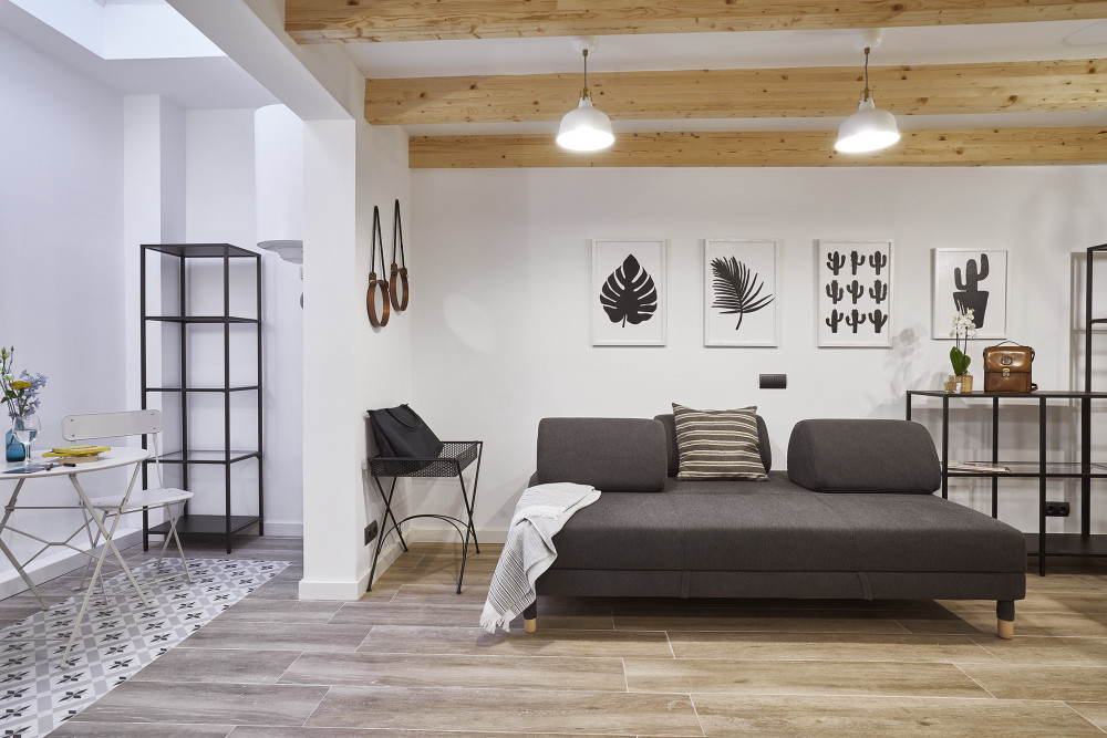 Monthly Amazing 2 bedroom duplex in les corts preview