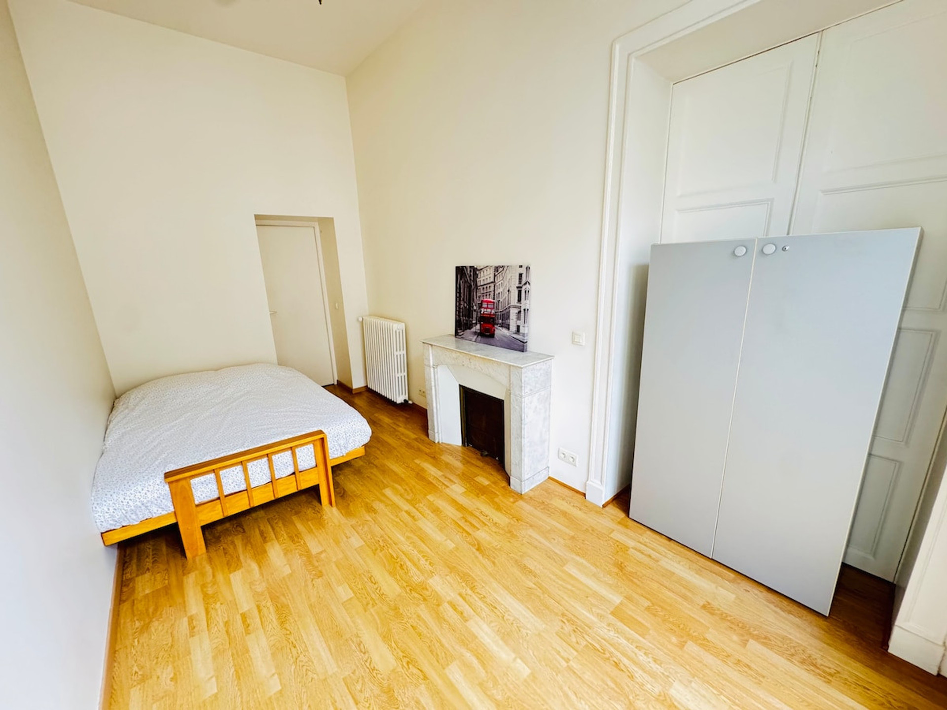 Bedroom image 2