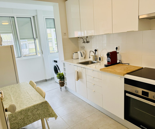 Serene 2-Bedroom apartment in Benfica Lisbon