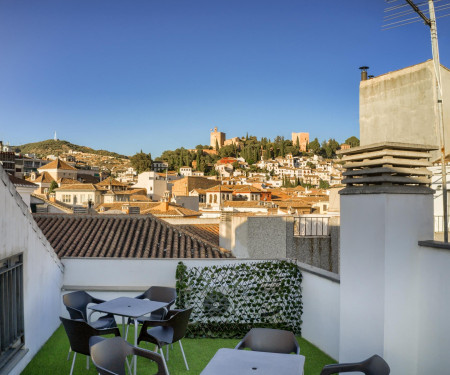 Lovely apartments in Old Town Holidays2Granada