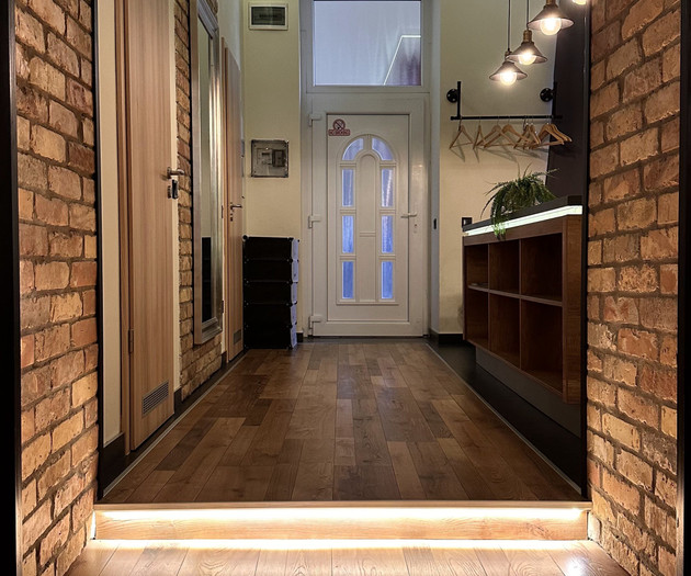 Ultra-Modern Loft Apartment with Gallery, Quiet Co