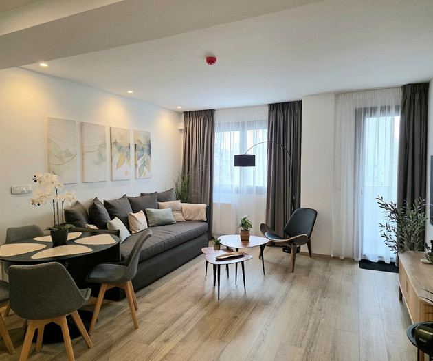 TT Luxury Homes | Artemis – Shared Pool & Gym NEW