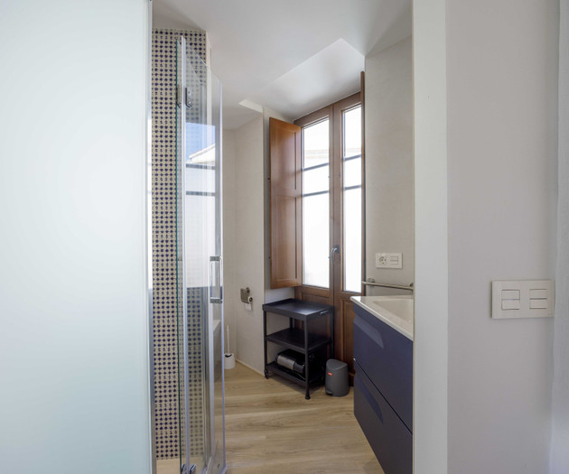 Renovated apartment with terrace and 3 bedroom