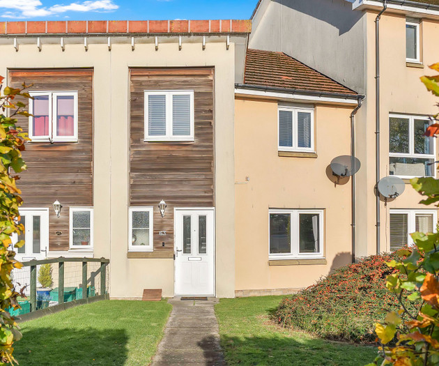 3BR Home with 2 Sofa Beds, Sleeps 6 Dunfermline