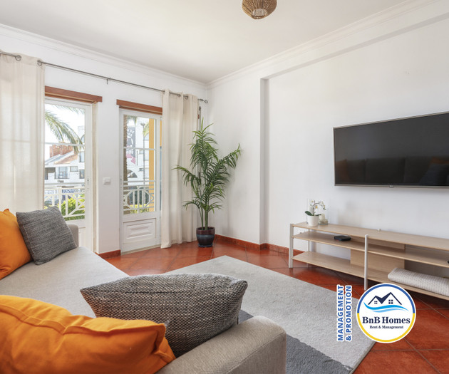 BnB Homes apartment with cozy Terrace & pool