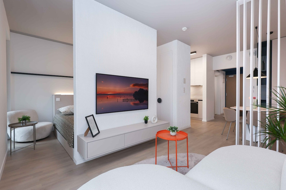 Metropolis - the newest building in downtown preview