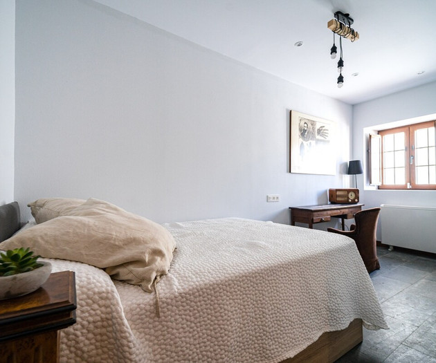 Beautiful house in Oviedo by beBalmy