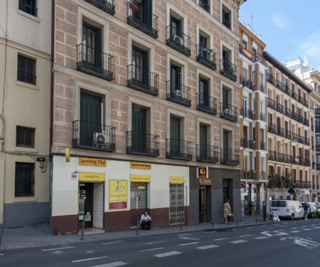 Cozy and modern apartment in Gran via.