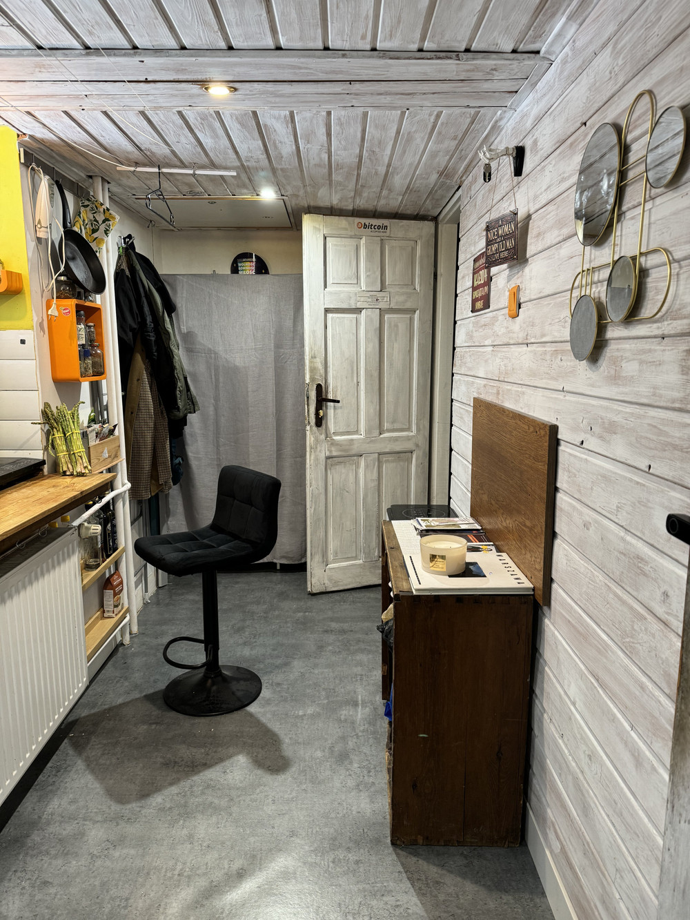 Sienkiewicza 4 | Cosy Private Room | Warsaw Centre preview
