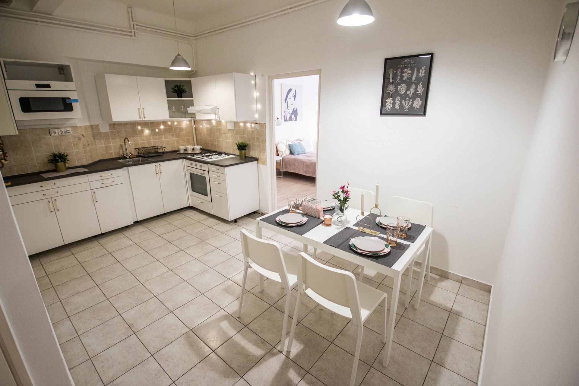 Kitchen/dining area