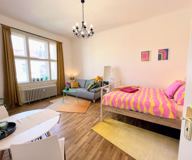 Beautiful & peaceful apartment with cute balcony