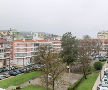 Modern Comfort in S. Domingos de Benfica