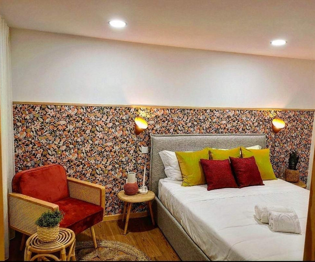 Luxury 5‑Bedroom Villa with Pool and Garden