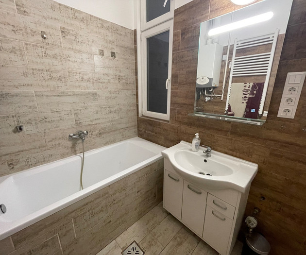 Parkside Apartment