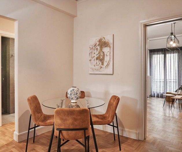 The dining table for 4 people