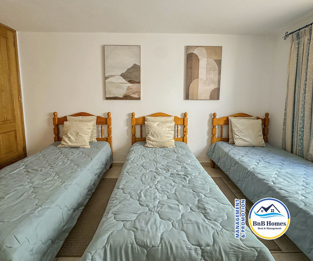 Villa Verde - 4 bedrooms, Marina view, pool & BBQ