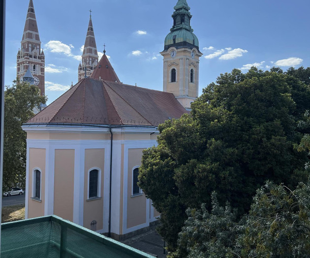 Panorámás polgári lakás Szeged belvárosában