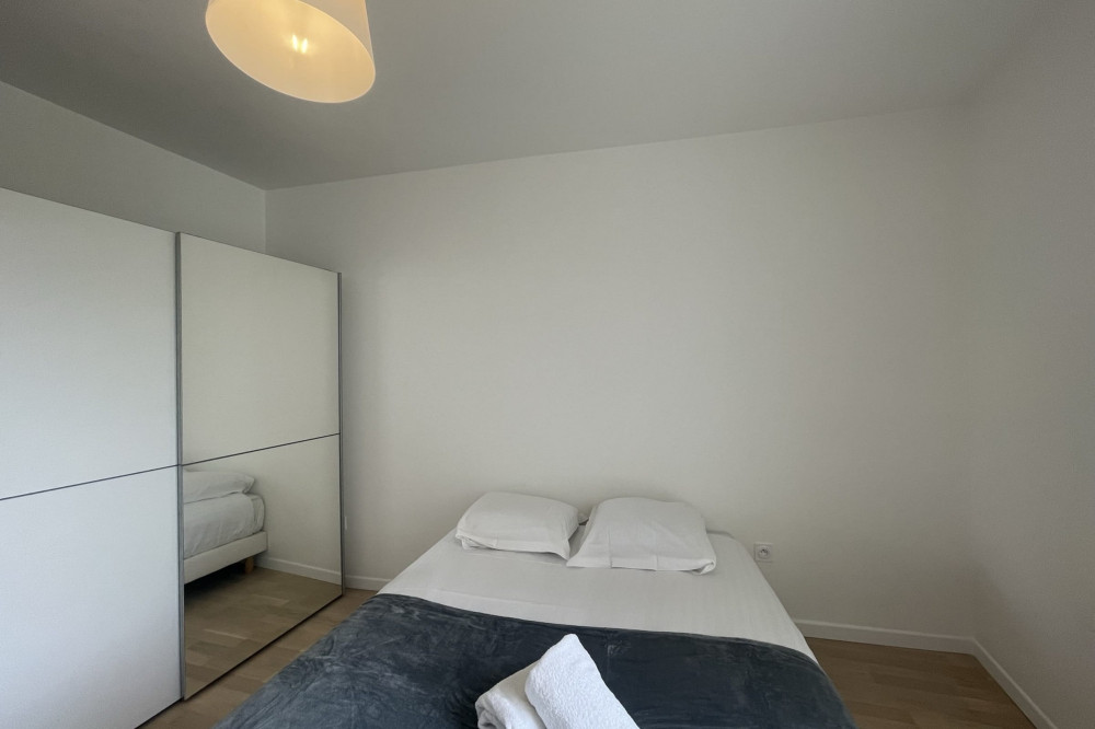 Newly refurbished 80 square meters with parking an preview