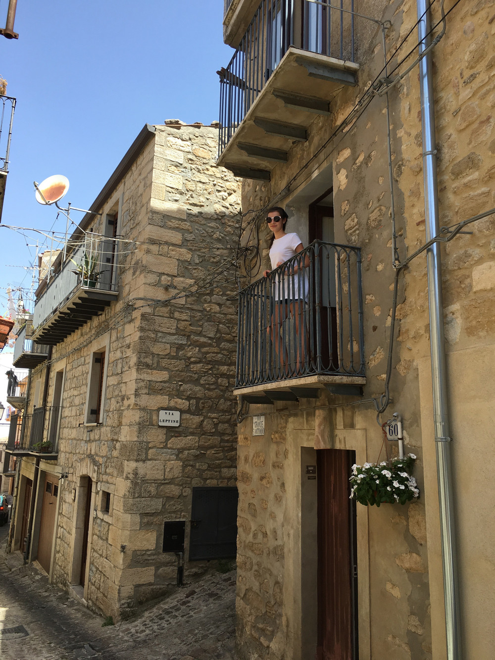 CASA BELLA GANGI preview