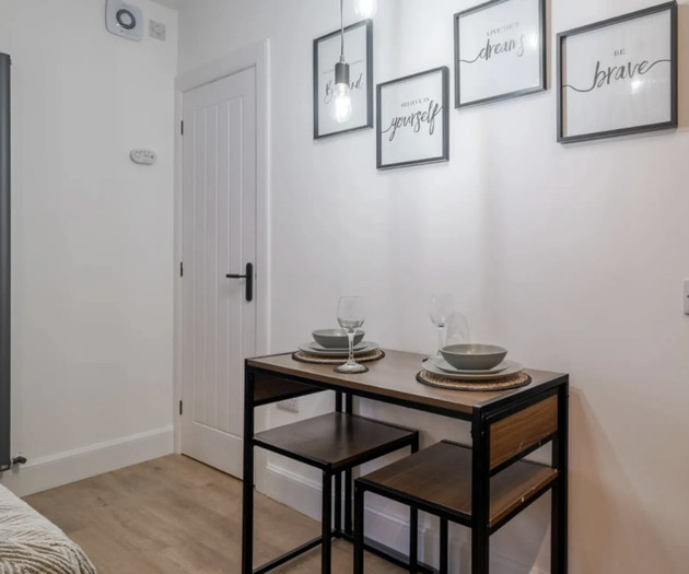 Cozy 1-Bedroom Apartment for 2