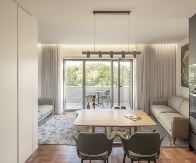 Sophisticated 2-bedroom flat, Ave Novas 4A