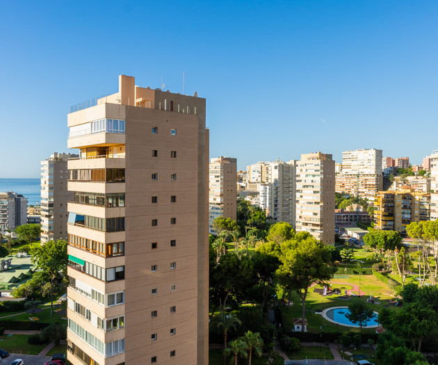 Sunny apartment with nice sea view