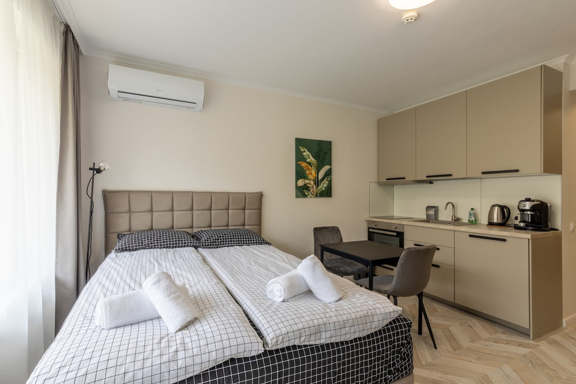 Bedroom image 2