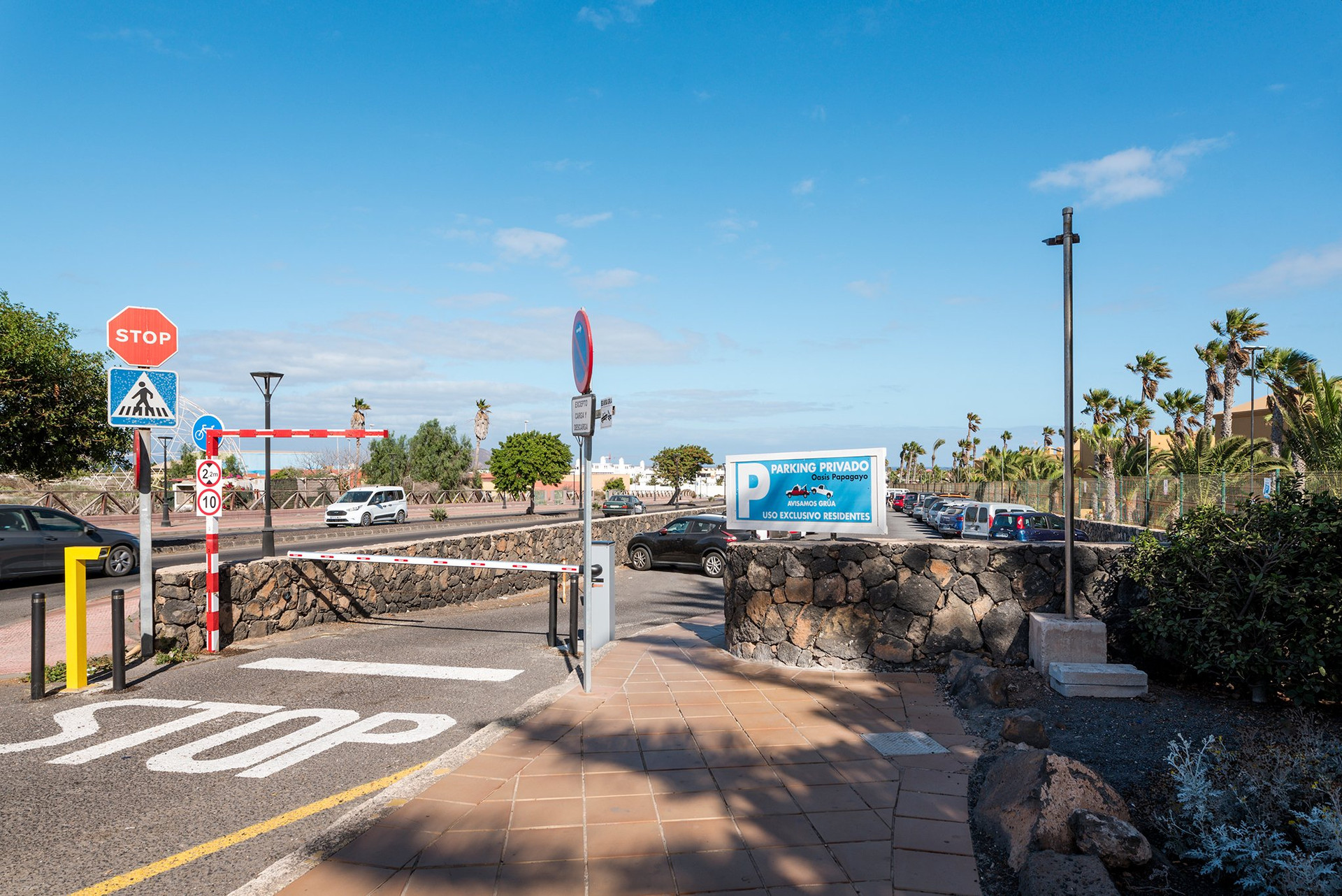 Acceso al parking
