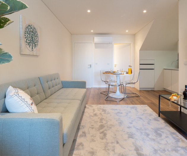Modern Flat in Downtown w/ Balcony by Host Wise