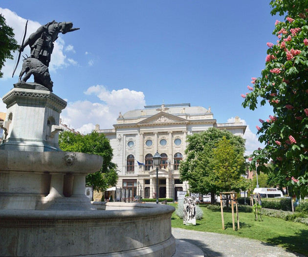 The square nearby