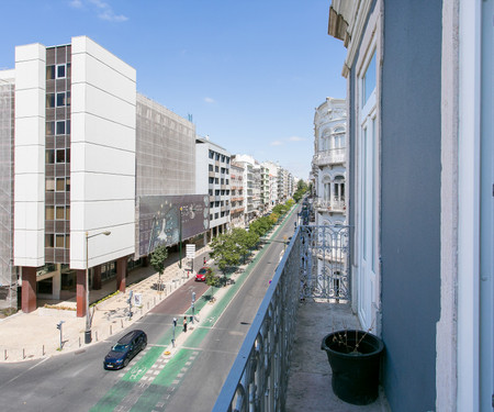 Great Apartment w/ Balcony - Center of Lisbon