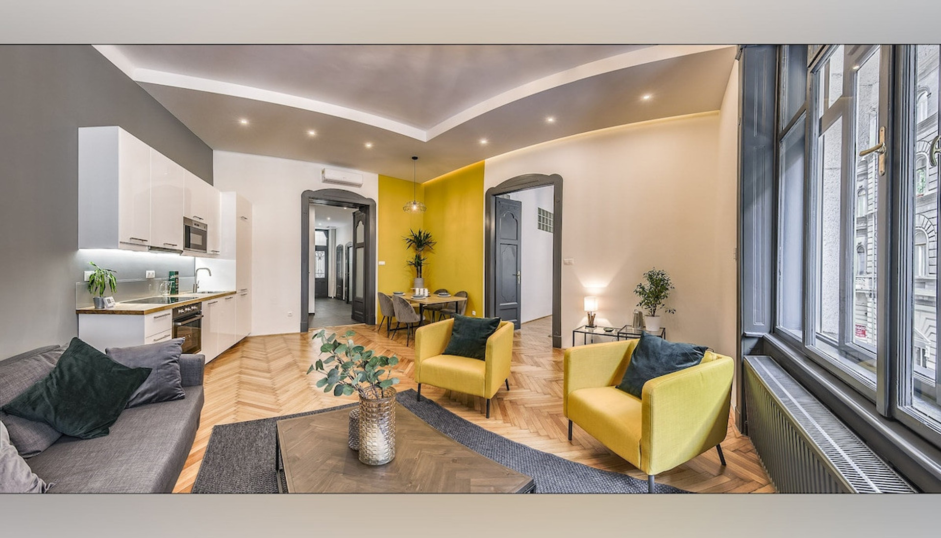 Living-room, social area.