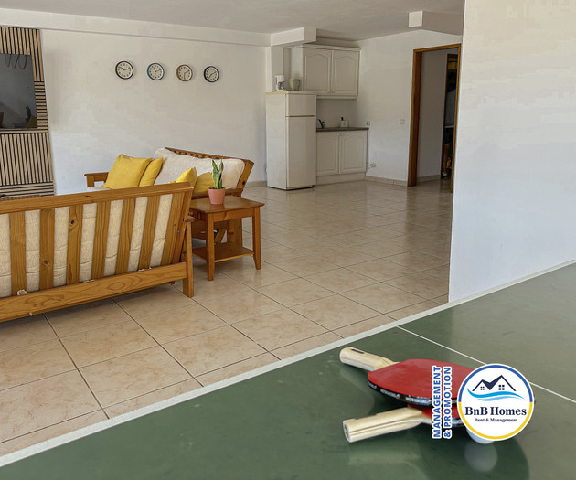 Villa Verde - 4 bedrooms, Marina view, pool & BBQ