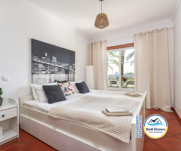 BnB Homes apartment with cozy Terrace & pool