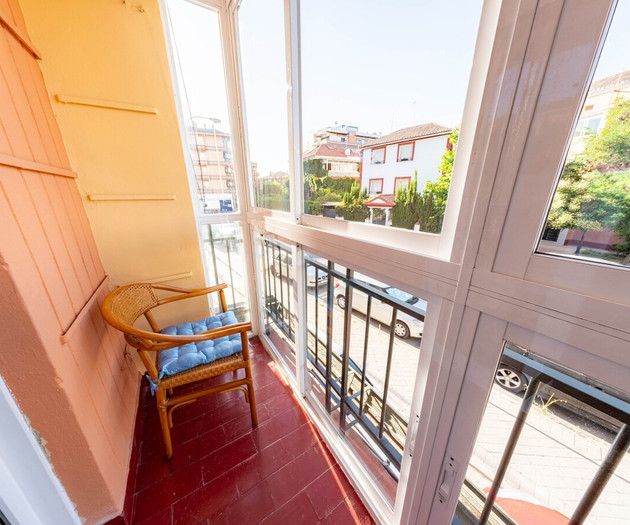 Large apartment near Convention Center by beBalmy