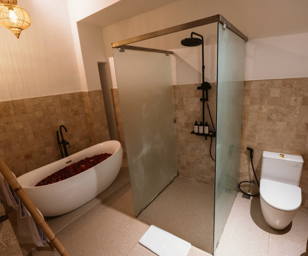Luxury Ocean Front Private Pool  5 BDR Nalas Villa