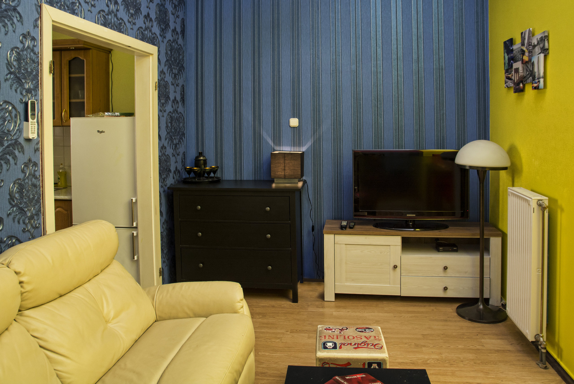 Living room/seatng area