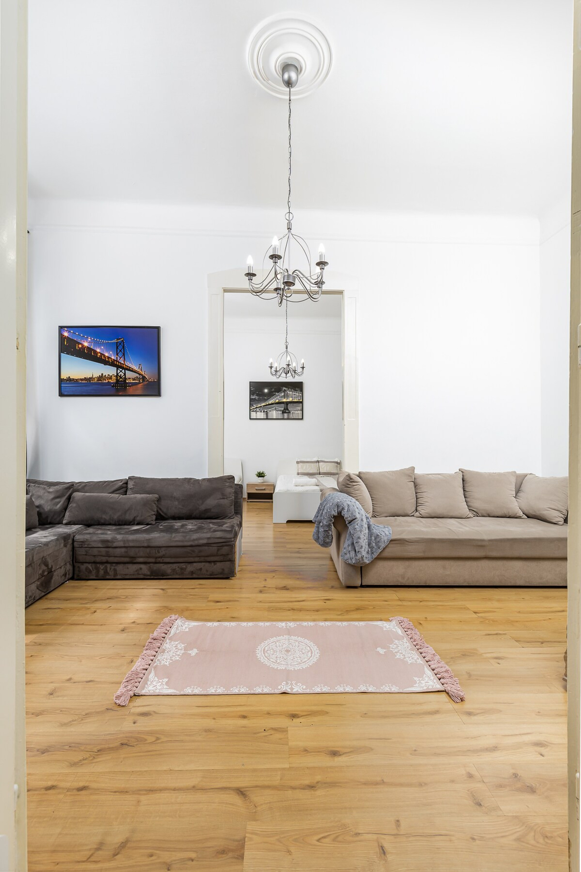 Living room image 2