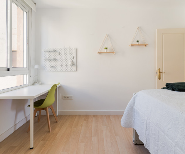 Sunny apartment with nice sea view