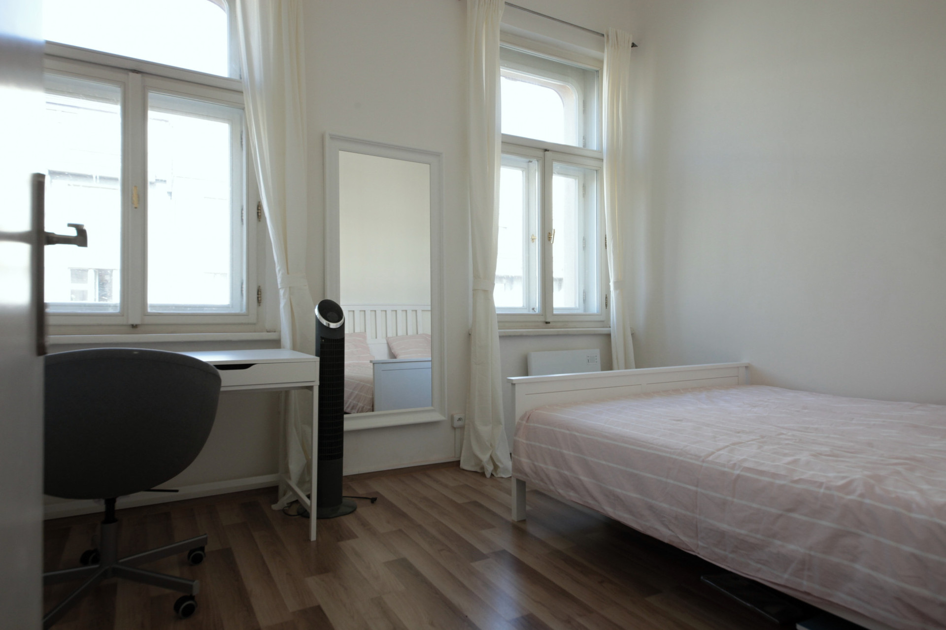 Room 1