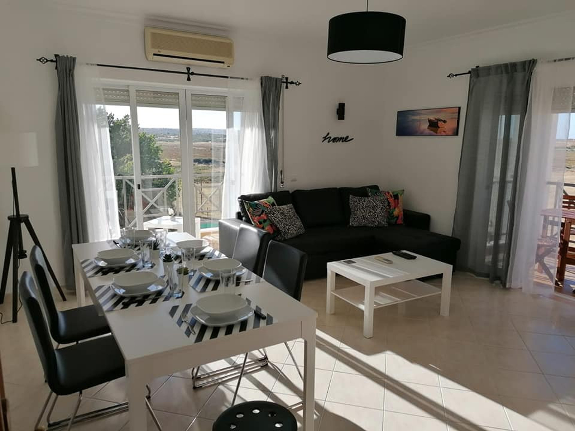 Open plan living and dining room
