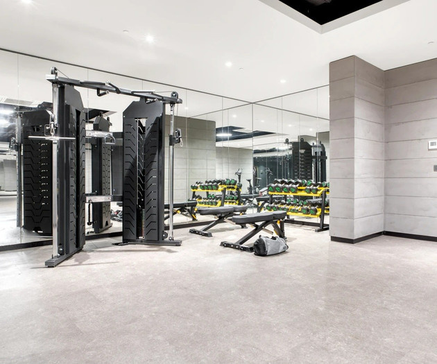 Luxury 1BR Apartment in Benesta Centro with Indoor