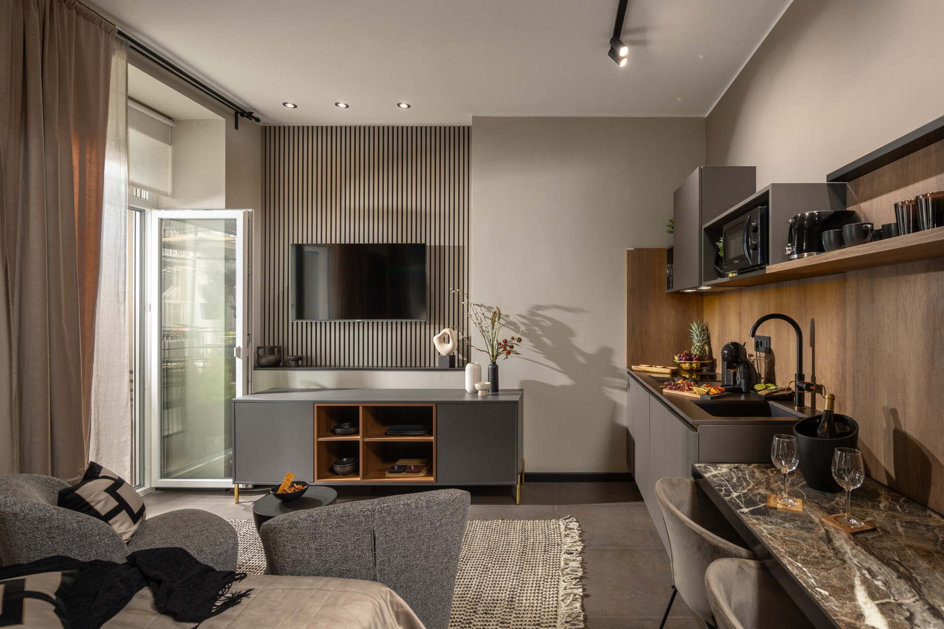 A4-bedroom , kitchen