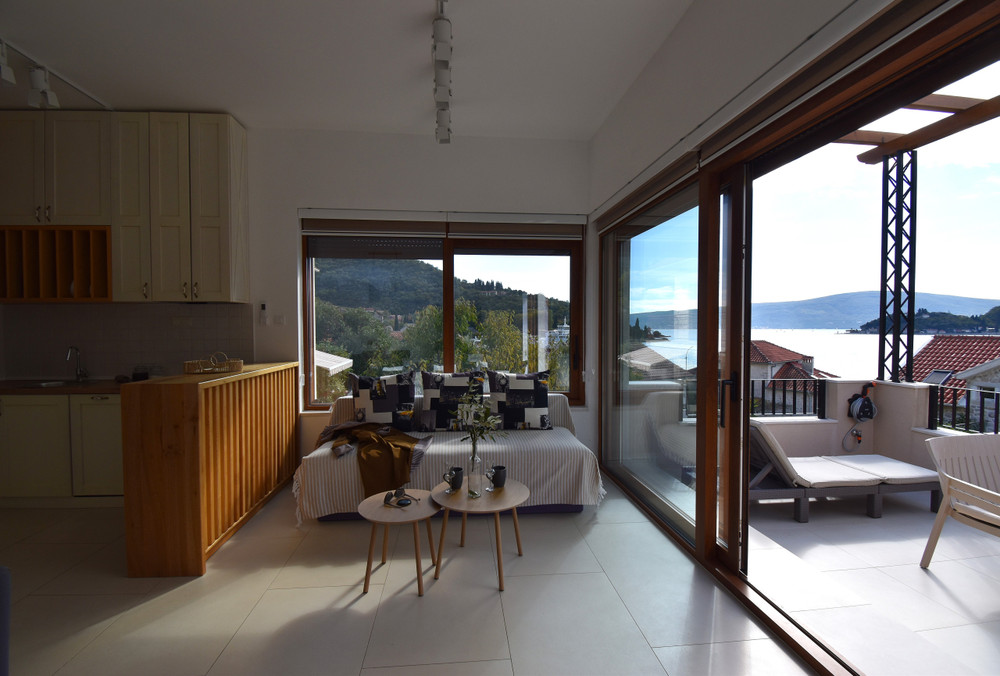 Penthaouse with sea view, Lepetane preview