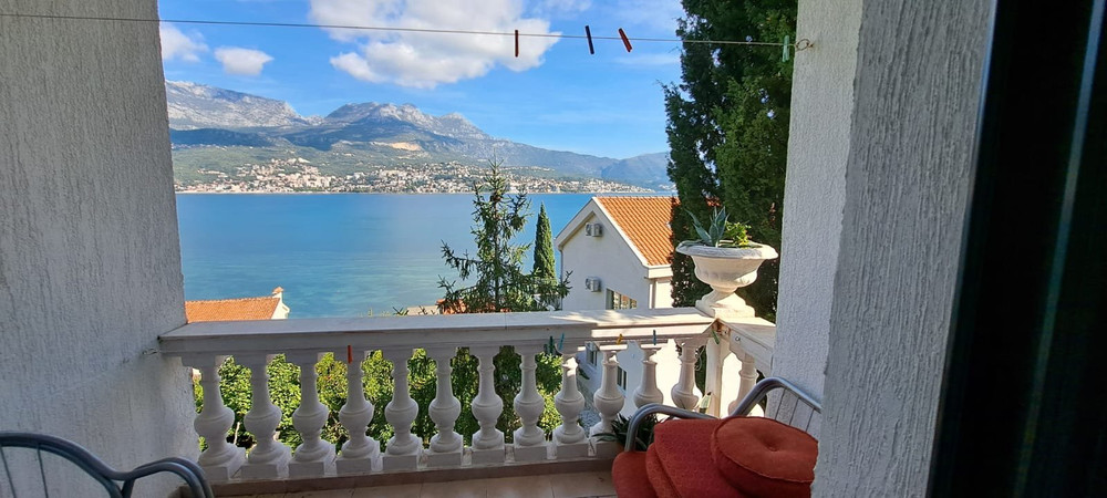 Cozy Sea-View Apartment in Njivice, Herceg Novi preview