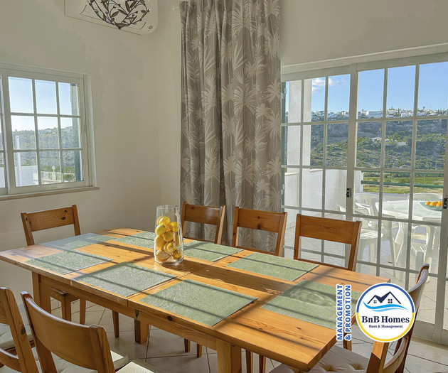 Villa Verde - 4 bedrooms, Marina view, pool & BBQ