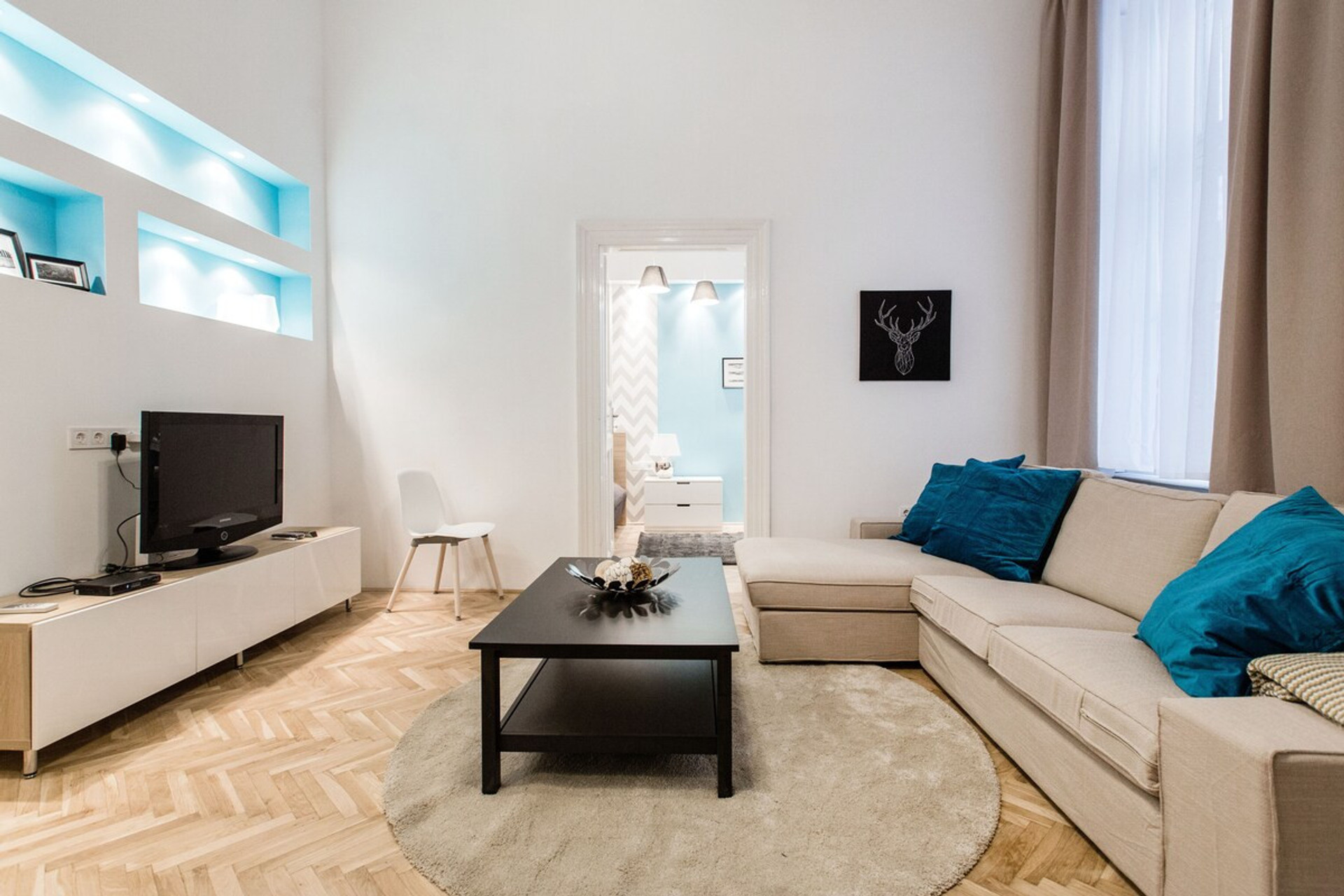 Living room image 2
