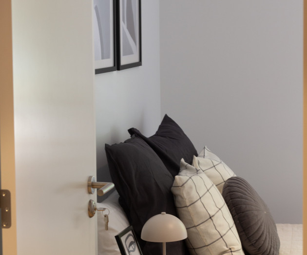 Sunlit three bedroom apartment with balcony