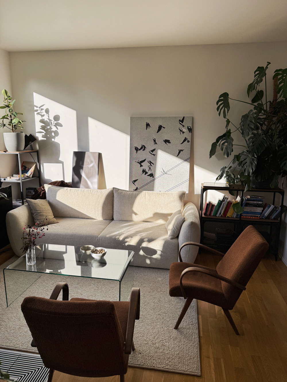 Modern, calm and beautifully designed apartment preview