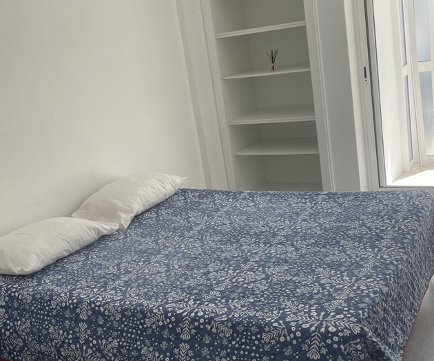 Room in apartment with lots of sunlight